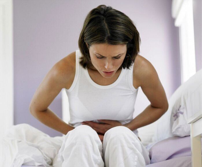 Жінку турбують симптоми глистного ураження